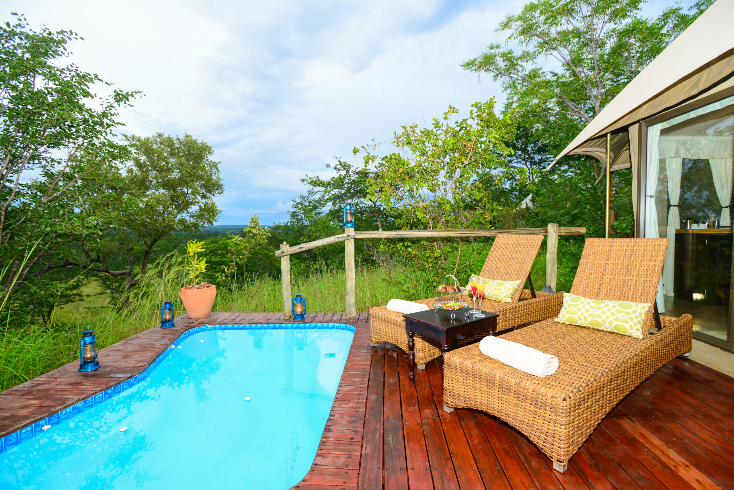 elephant camp west - room swimming pool